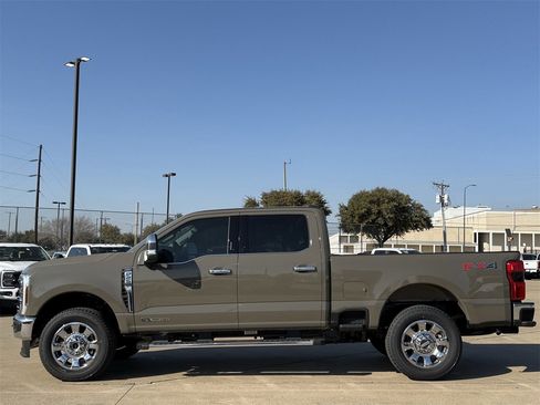 New 2026 Ford F250 Lariat w/ Chrome Package image 25