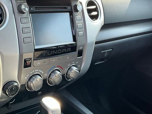 Used 2018 Toyota Tundra SR5 w/ SR5 Upgrade Package image 10