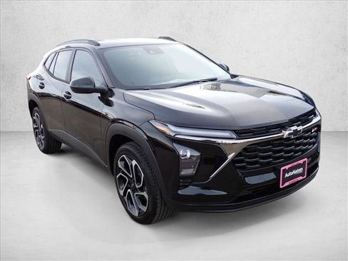 New 2026 Chevrolet Trax RS w/ Sunroof Package image 6