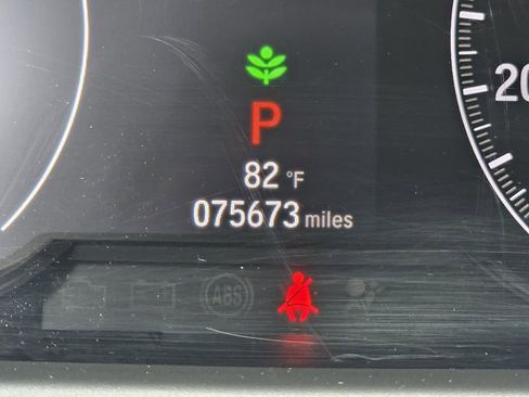 Used 2018 Honda Accord EX image 29