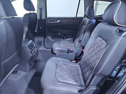 New 2026 Volkswagen Atlas SEL Premium R-Line image 24