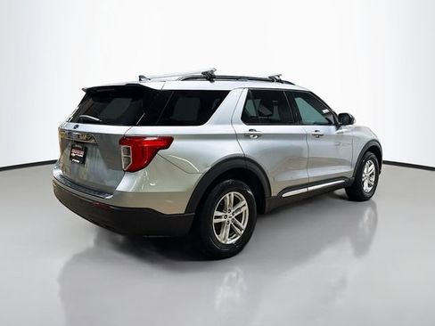 Used 2023 Ford Explorer XLT RWD image 7