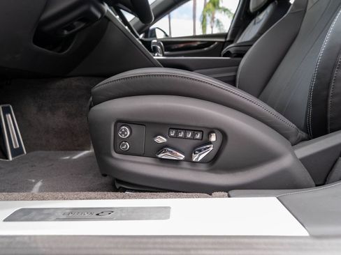 Used 2024 Bentley Flying Spur S V8 AWD/4WD image 12