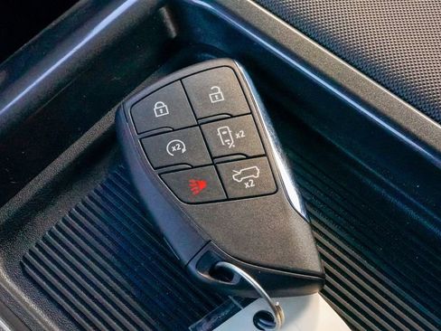 Used 2025 GMC Hummer EV 2X w/ Extreme Off-Road Package image 46