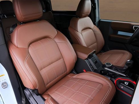 Used 2024 Ford Bronco Heritage Edition image 25