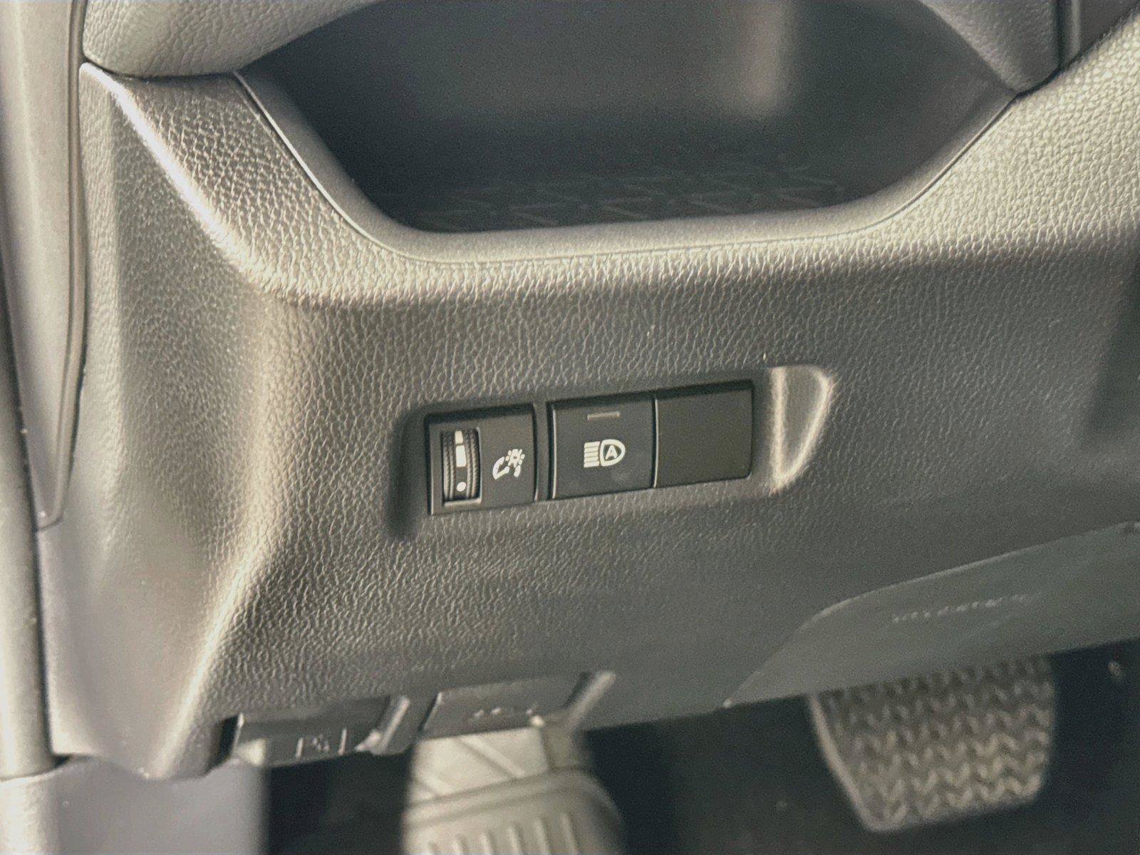Certified 2025 Toyota RAV4 XLE AWD/4WD image 15