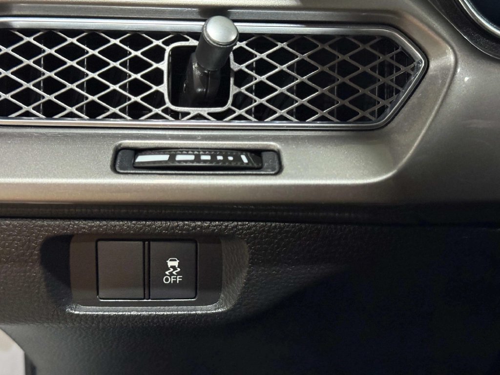 Used 2025 Acura Integra FWD image 10