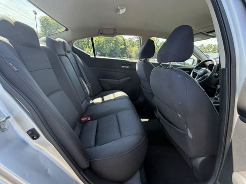 Used 2019 Nissan Altima 2.5 S FWD image 15