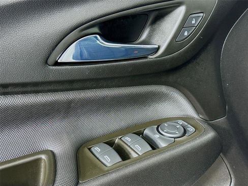 Used 2024 Chevrolet Equinox RS image 17