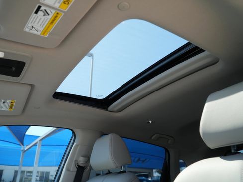 Used 2024 Honda HR-V EX-L image 17