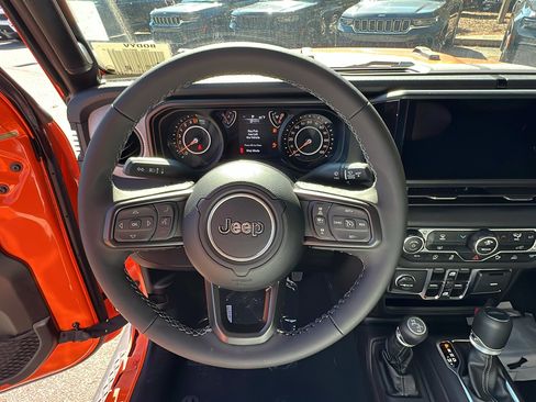 New 2025 Jeep Gladiator Sport image 20