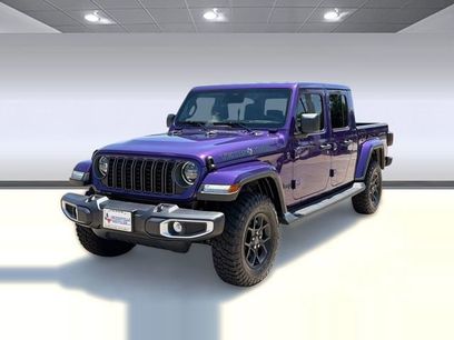 New 2026 Jeep Gladiator Sport