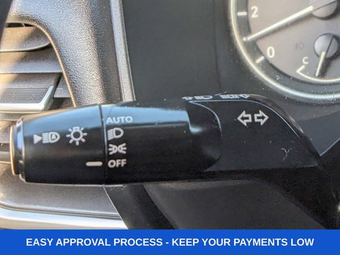 Used 2023 Nissan Rogue SV image 33