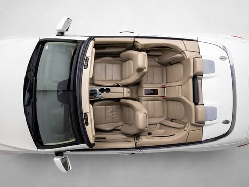 Used 2011 Mercedes-Benz E 550 Cabriolet image 14