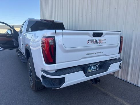 Used 2024 GMC Sierra 3500 Denali Ultimate image 5