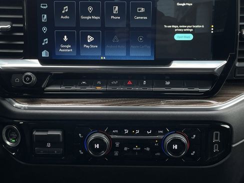 Used 2025 Chevrolet Silverado 1500 LT image 17