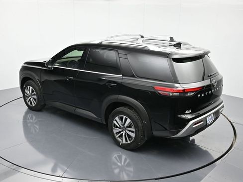 New 2025 Nissan Pathfinder SL image 36