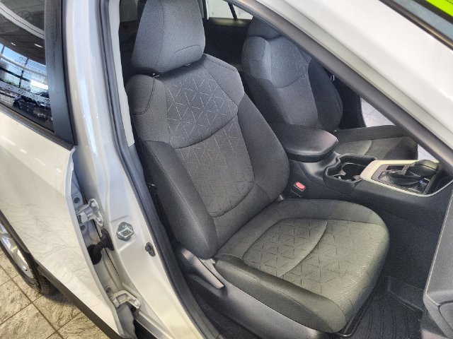 Used 2019 Toyota RAV4 XLE w/ Convenience Package AWD/4WD image 25