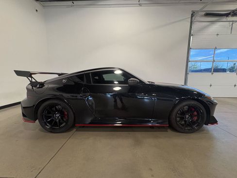 Used 2024 Nissan Z NISMO w/ Floor Mat Package RWD image 2
