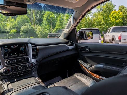 Used 2015 Chevrolet Tahoe LTZ AWD/4WD image 32