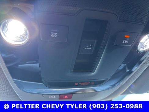 Used 2025 Kia Sorento EX w/ Panoramic Sunroof Package image 16