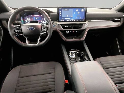 Used 2025 Ford Explorer ST-Line w/ Premium Package AWD/4WD image 7