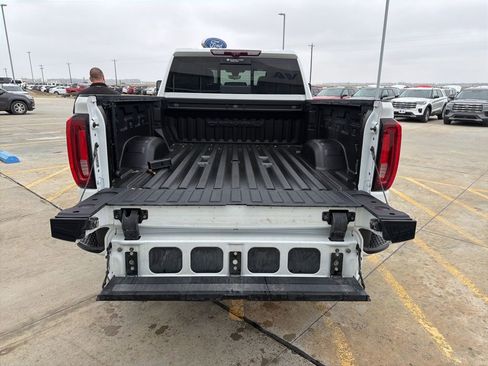 Used 2023 GMC Sierra 2500 Denali w/ Denali Ultimate Package AWD/4WD image 11