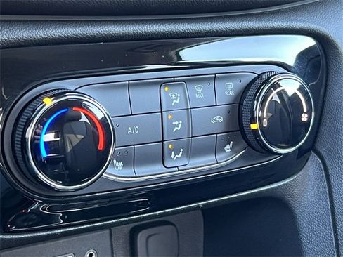 Used 2020 Buick Encore GX Preferred w/ Cold Weather Comfort Package image 23