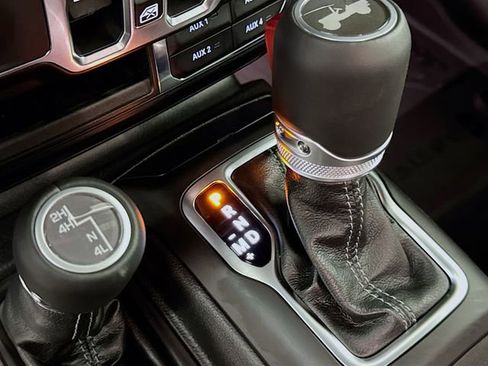 New 2026 Jeep Wrangler Unlimited Sahara AWD/4WD image 20