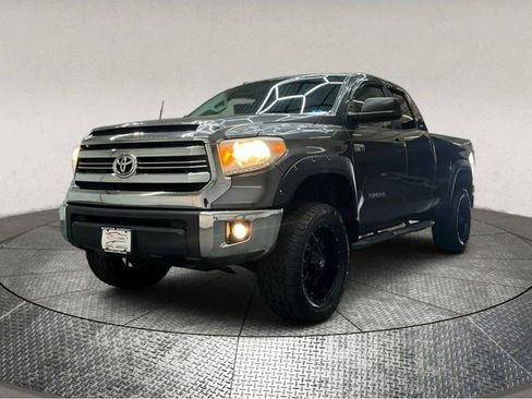 Used 2016 Toyota Tundra SR5 image 3