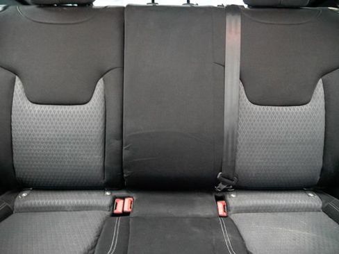Used 2021 Jeep Renegade Latitude w/ Sun & Sound Group AWD/4WD image 25