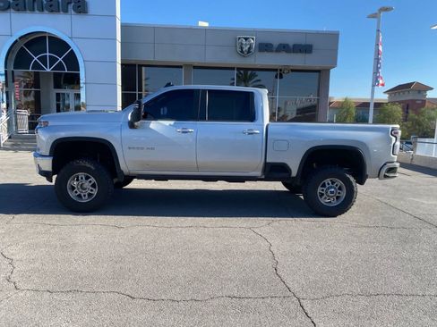 Used 2020 Chevrolet Silverado 2500 LT w/ All Star Edition AWD/4WD image 9
