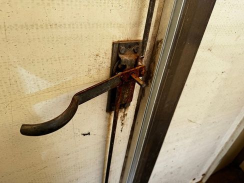 Used 2016 Chevrolet Express 3500 image 41