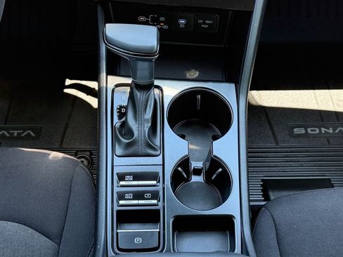 Certified 2025 Hyundai Sonata SE FWD image 27