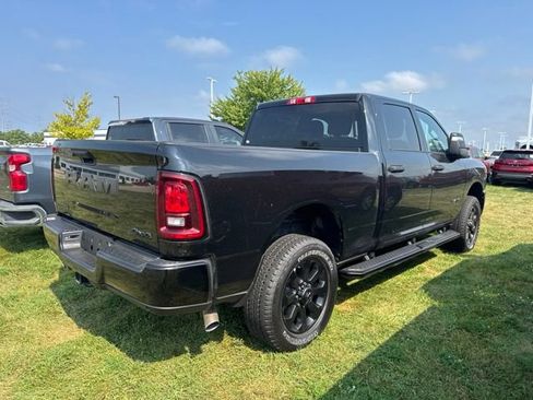 Used 2025 RAM 2500 Big Horn AWD/4WD image 4