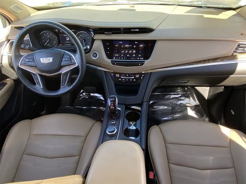 Certified 2022 Cadillac XT5 Premium Luxury w/ Platinum Package image 16
