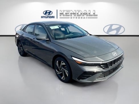 New 2026 Hyundai Elantra Limited FWD image 1