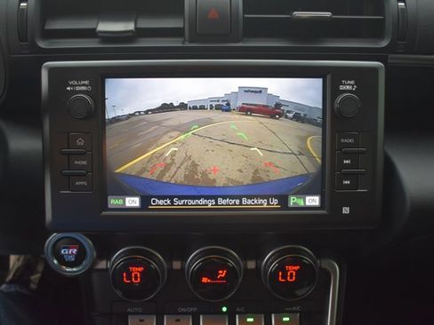 Used 2025 Toyota GR86 Premium RWD image 23