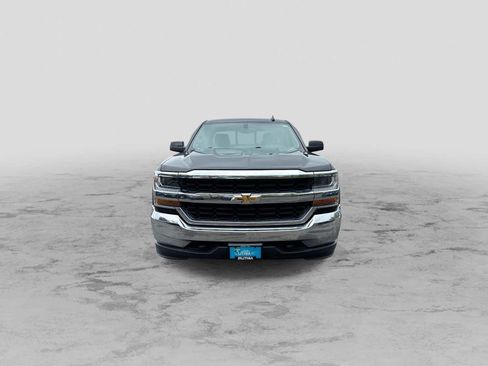 Used 2018 Chevrolet Silverado 1500 LT w/ LT Fleet Plus Package AWD/4WD image 3