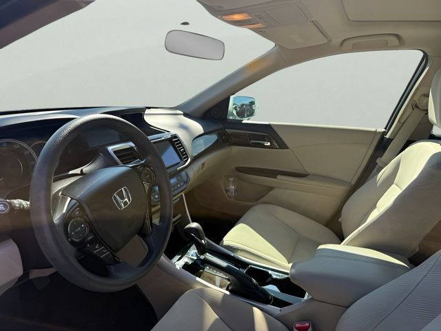 Used 2016 Honda Accord EX image 11