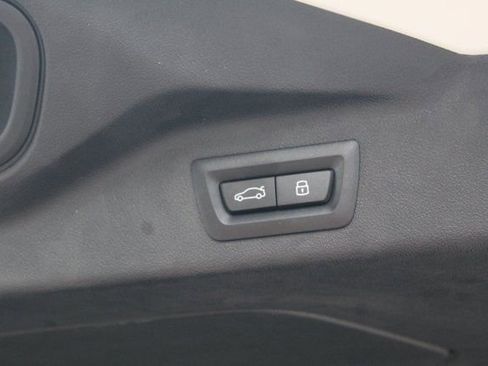 Used 2025 BMW X7 xDrive40i w/ M Sport Package image 10