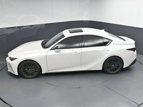 Used 2025 Lexus IS 300 w/ Premium Package RWD image 37