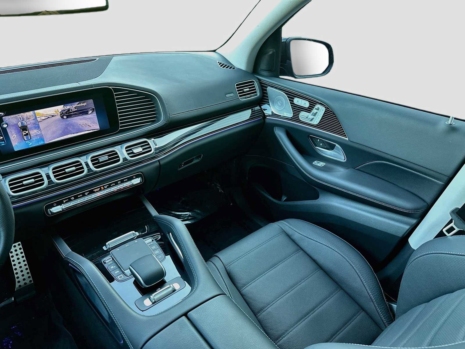 Used 2026 Mercedes-Benz GLS 580 4MATIC image 25