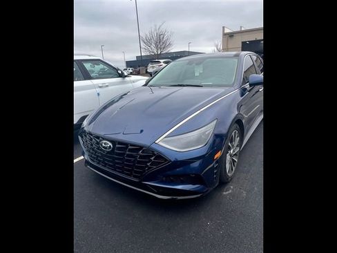Used 2021 Hyundai Sonata Limited w/ Cargo Package image 2