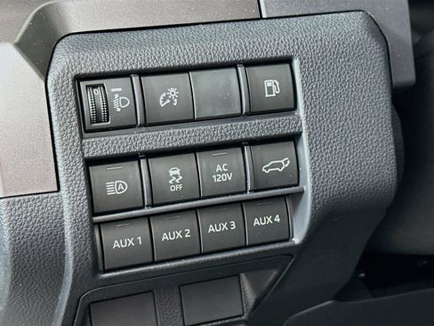 New 2026 Toyota 4Runner TRD Off-Road Premium AWD/4WD image 10