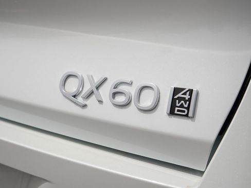 New 2026 INFINITI QX60 Luxe w/ Cargo Package AWD/4WD image 10