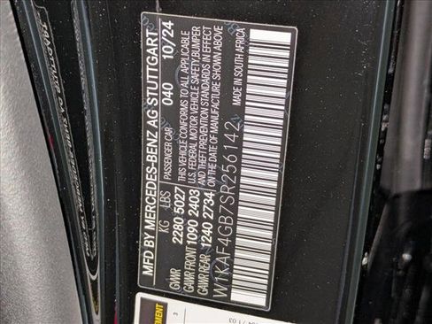 Used 2025 Mercedes-Benz C 300 Sedan image 25