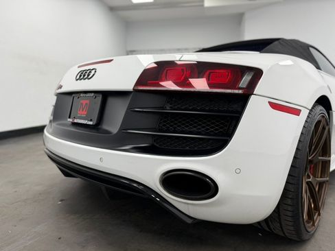 Used 2011 Audi R8 V10 AWD/4WD image 35