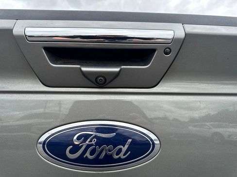 Used 2020 Ford F150 Lariat w/ Equipment Group 502A Luxury AWD/4WD image 9