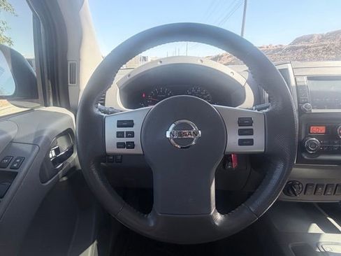 Used 2019 Nissan Frontier SV w/ Value Truck Package AWD/4WD image 9